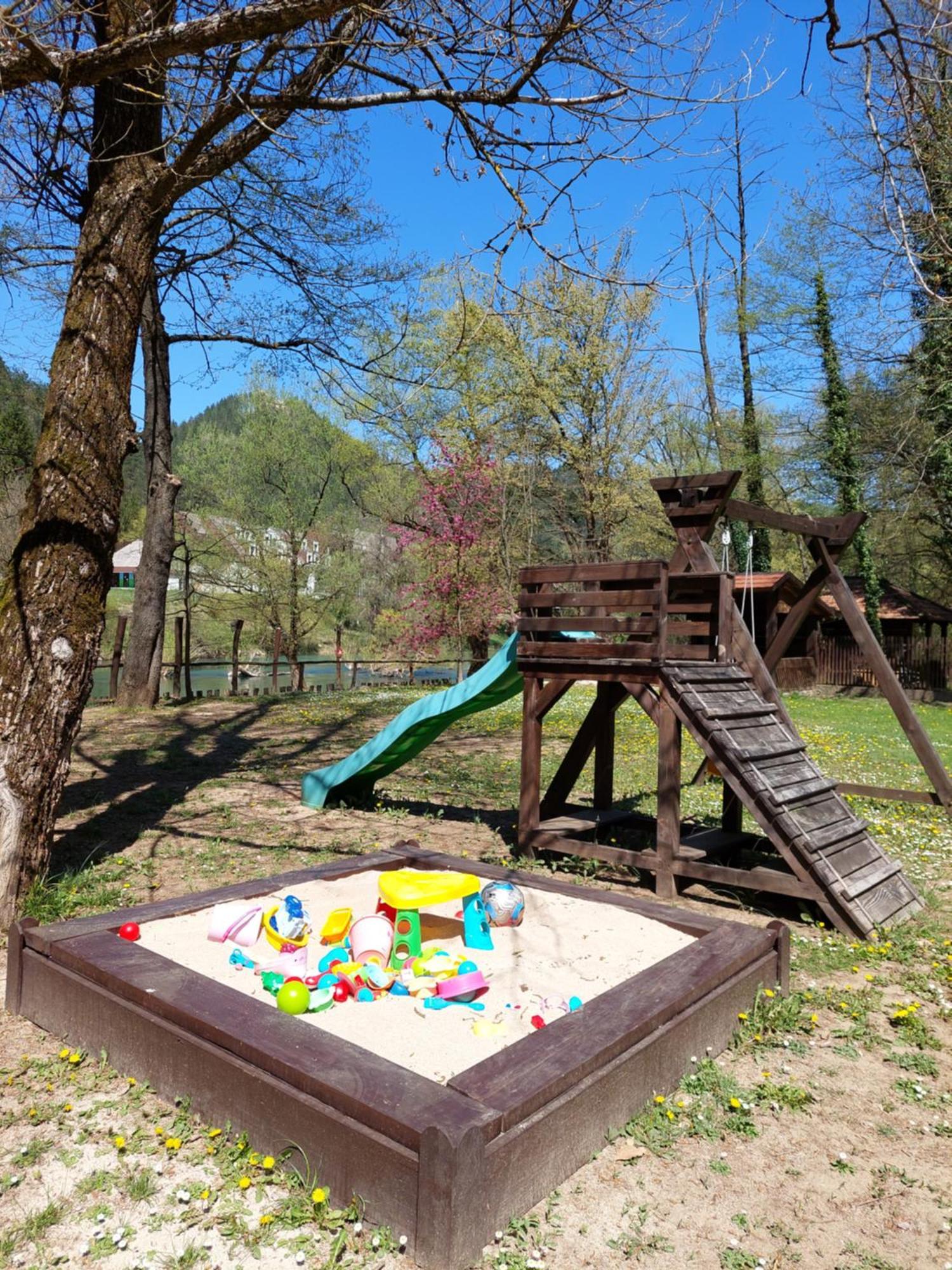 Atrium Holiday Home Bihać Szoba fotó